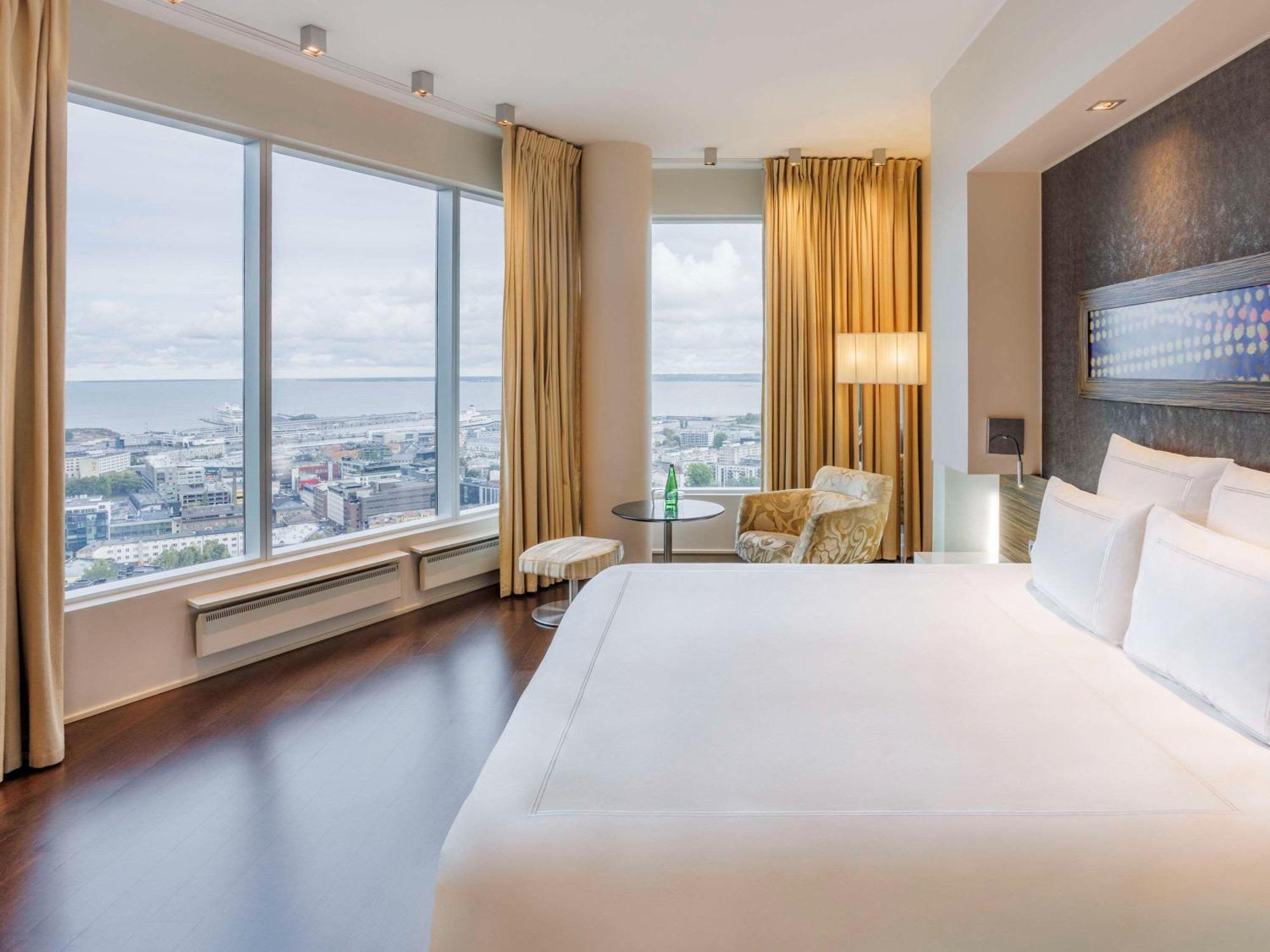 Swissotel Tallinn Exterior photo Executive Suite
