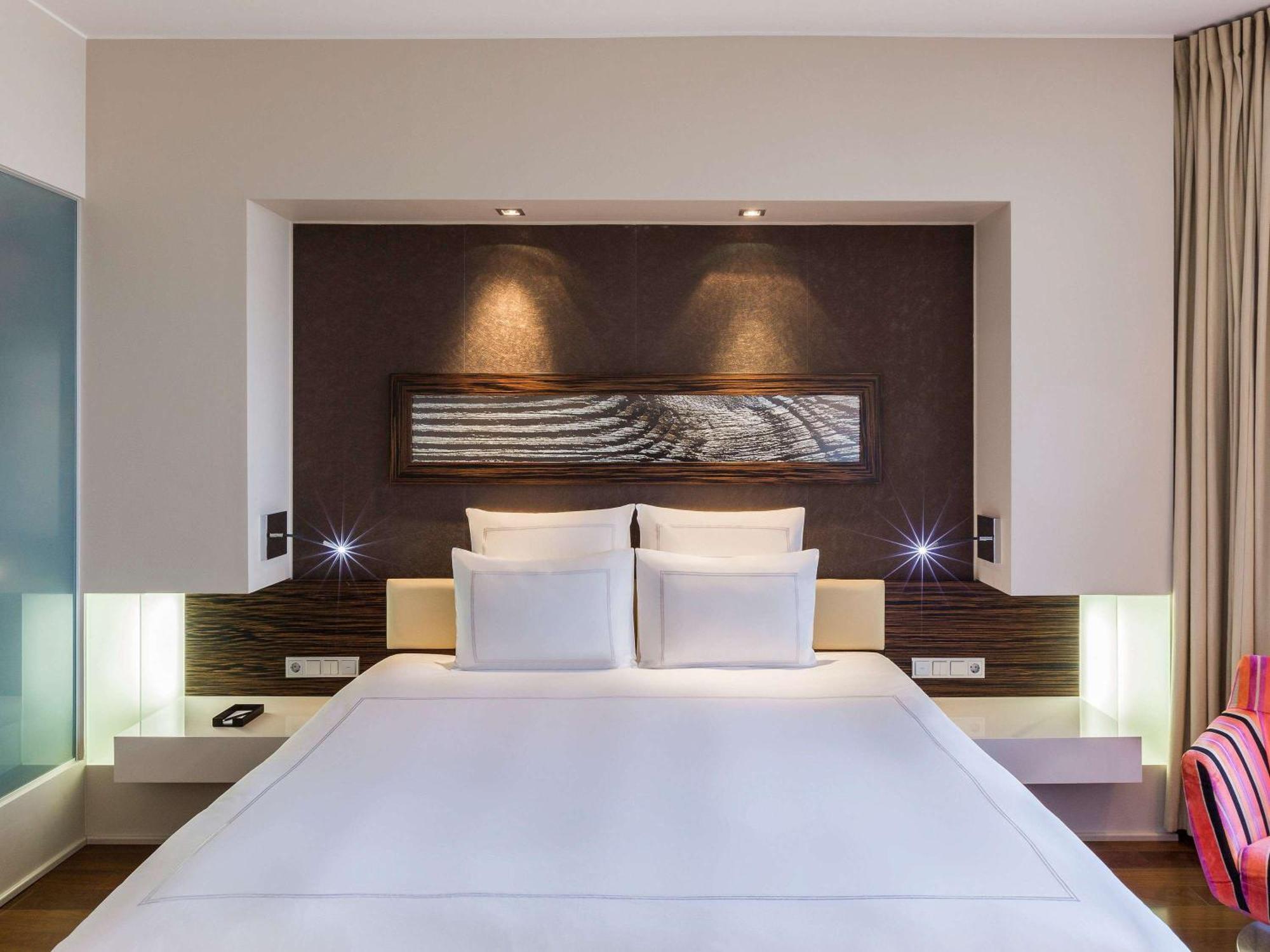 Swissotel Tallinn Exterior photo A bedroom at the hotel